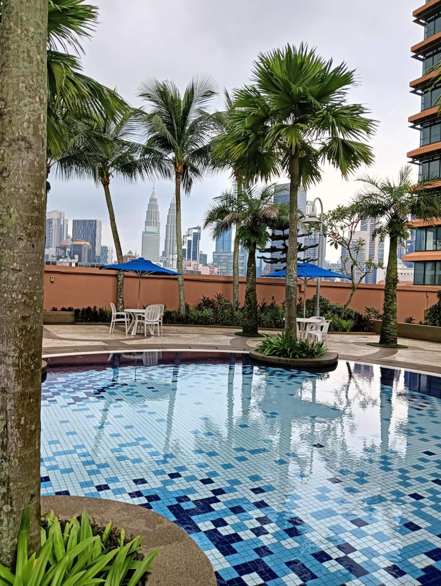 Apartment 100 Service At Times Square Kl *
