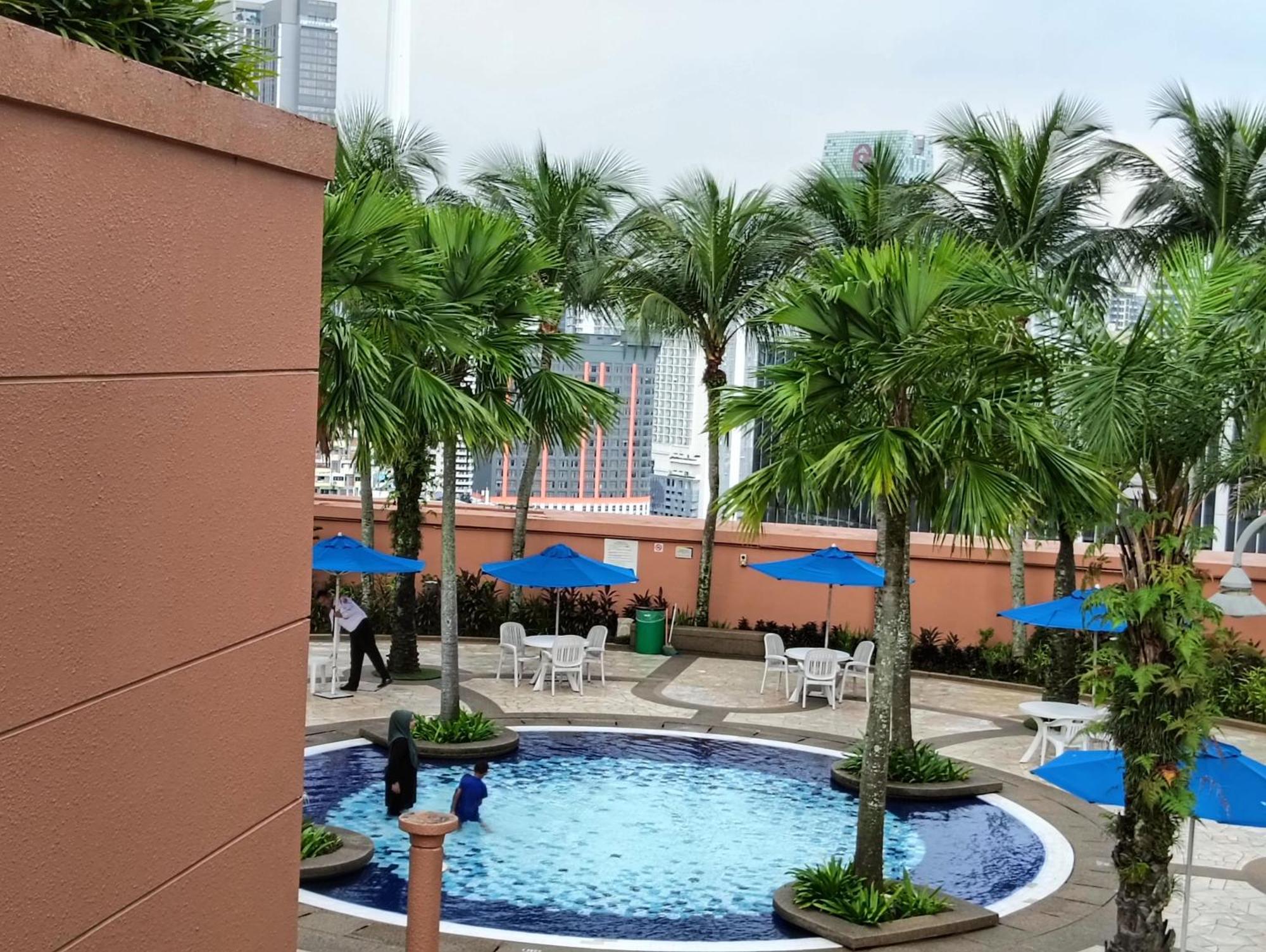 100 Service At Times Square Kl Apartment Kuala Lumpur